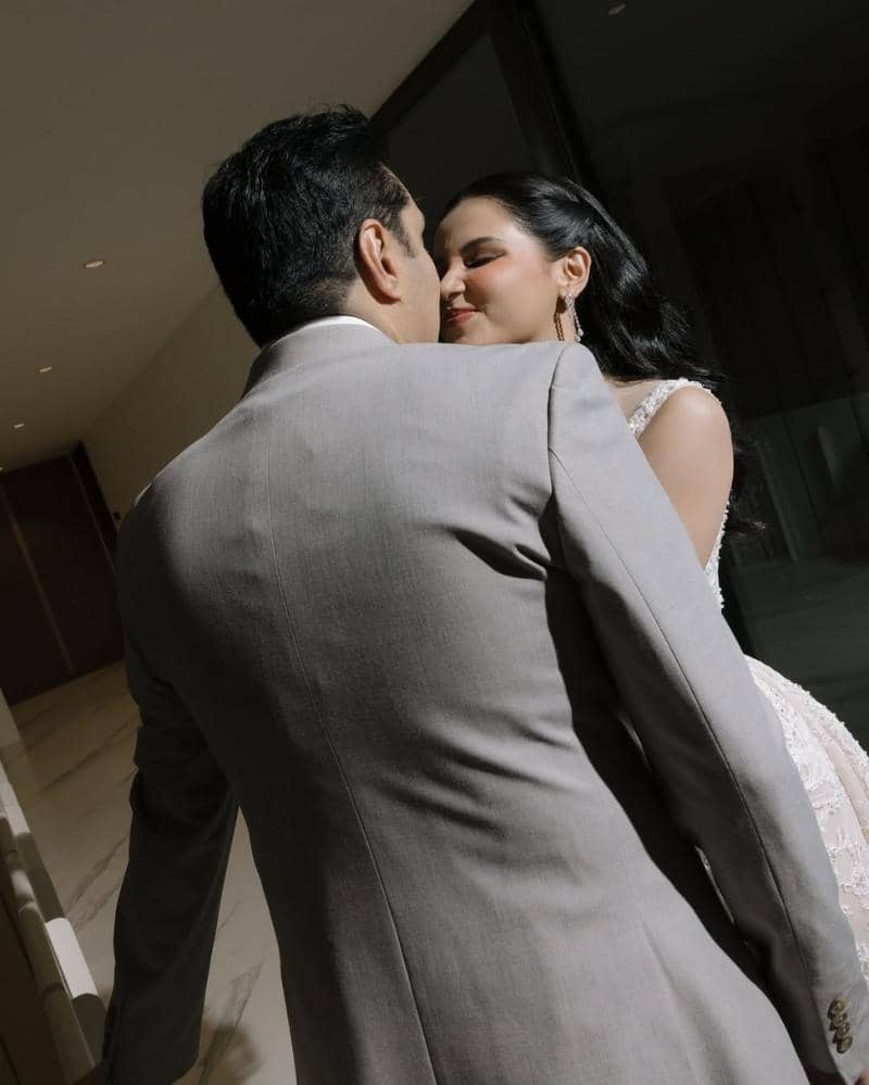 Instagram.com/yunitasiregar